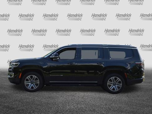 Used 2025 Jeep Wagoneer 4WD w/ Convenience Group I image 8