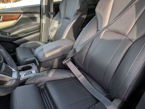 Used 2022 Subaru Ascent Touring image 17