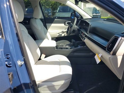 New 2026 Kia Sorento S w/ S Panoramic Sunroof Package image 7