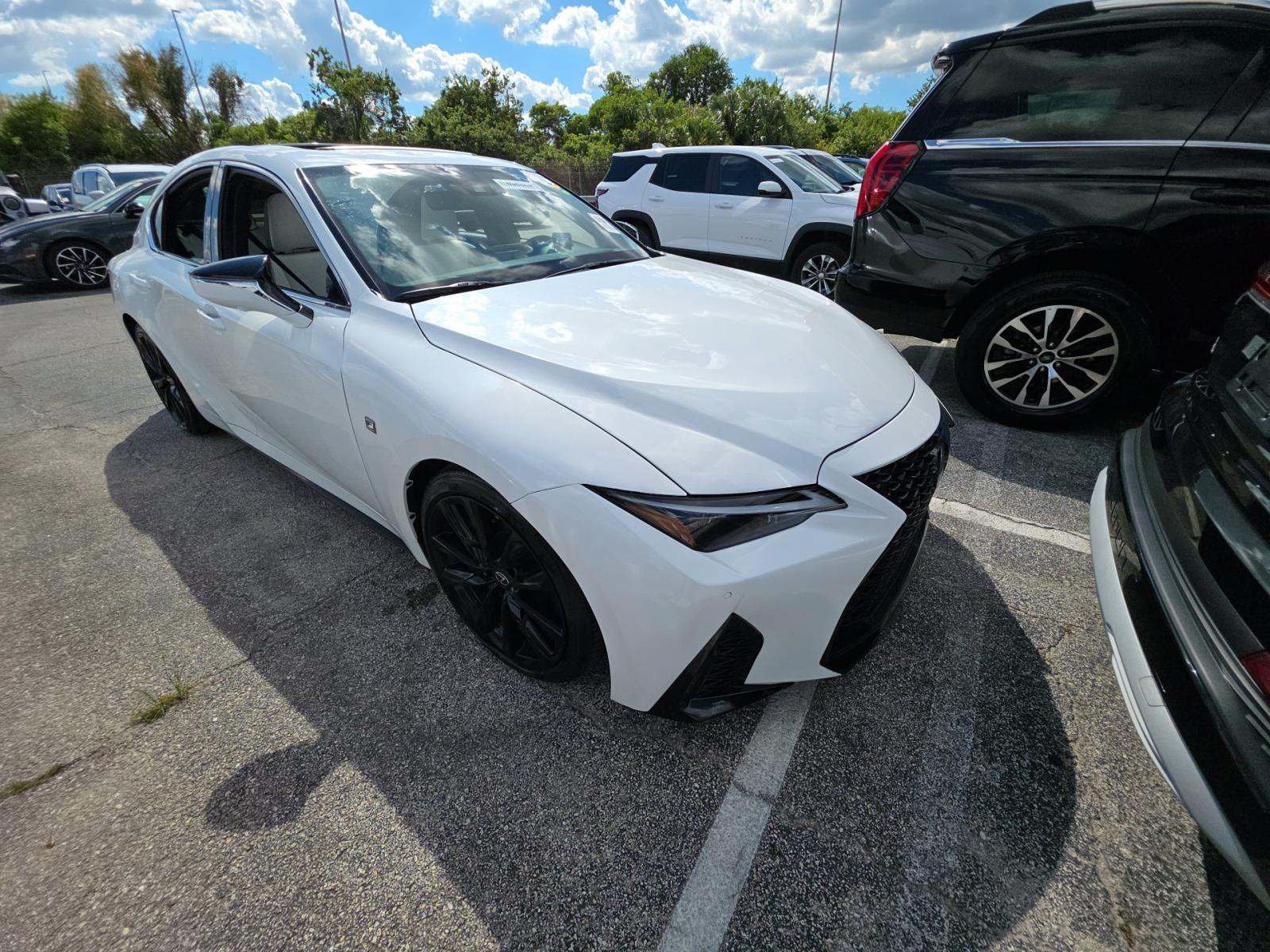 Used 2022 Lexus IS 350 F Sport RWD image 2