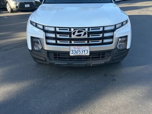 Used 2025 Hyundai Santa Cruz SEL AWD/4WD image 2