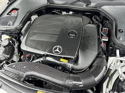 Used 2023 Mercedes-Benz E 350 Sedan image 29