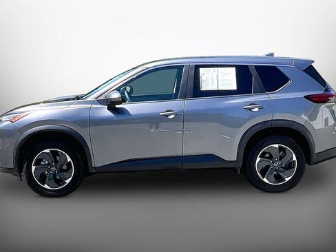 Used 2024 Nissan Rogue SV FWD image 5