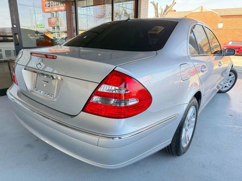 Used 2005 Mercedes-Benz E 320 Sedan image 3