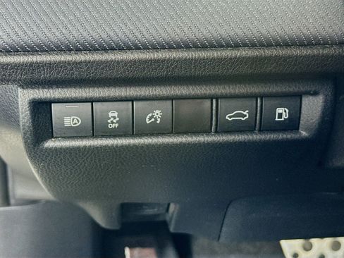 Certified 2025 Toyota Camry SE image 11