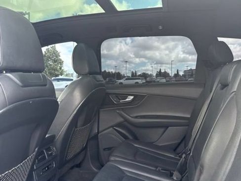 Used 2017 Audi Q7 2.0T Premium Plus w/ Premium Plus Package AWD/4WD image 7