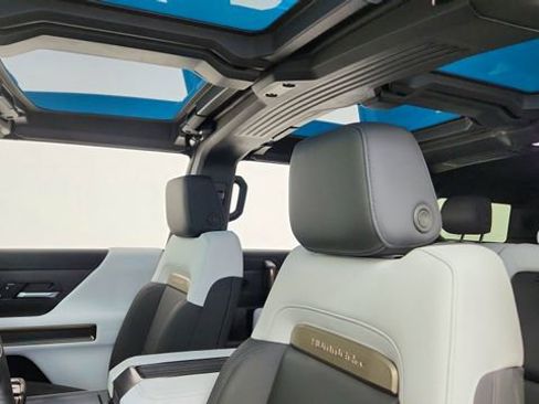Used 2024 GMC Hummer EV 3X w/ Omega Edition image 32