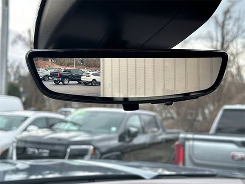 Used 2024 GMC Sierra 2500 Denali w/ Denali Reserve Package image 32