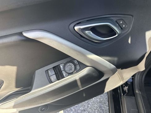 Used 2019 Chevrolet Camaro LT image 13