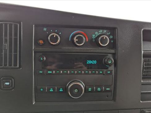Used 2021 Chevrolet Express 3500 w/ Driver Convenience Package RWD image 23