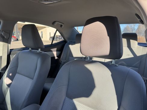 Used 2016 Toyota Corolla LE image 14