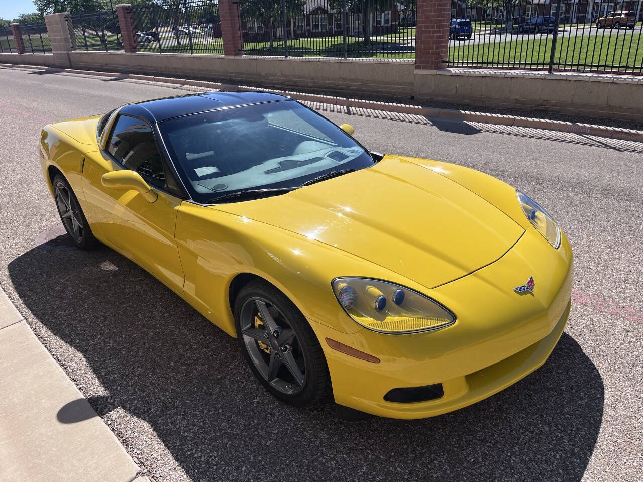 Used 2012 Chevrolet Corvette Coupe w/ 4LT Preferred Equipment Group RWD image 9
