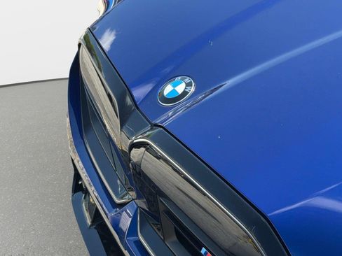 Used 2025 BMW M5 w/ Carbon Package AWD/4WD image 10