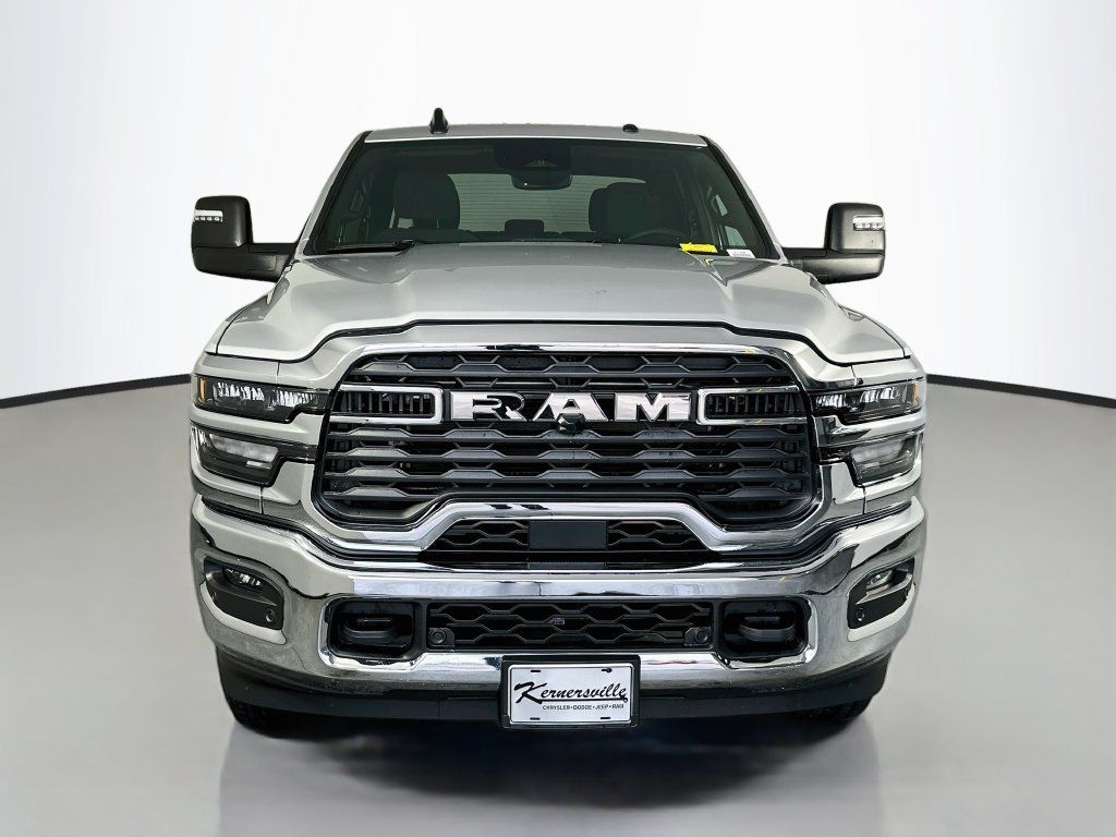 Used 2026 RAM 2500 Big Horn AWD/4WD image 2