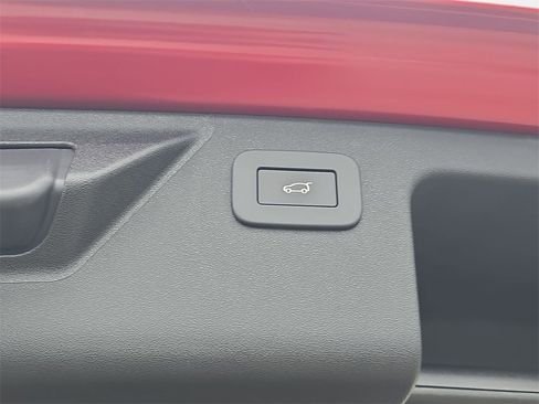 New 2026 Land Rover Discovery Sport Landmark image 13