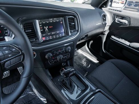 Used 2018 Dodge Charger R/T Scat Pack RWD image 33
