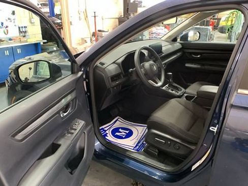 Used 2023 Honda CR-V EX image 7