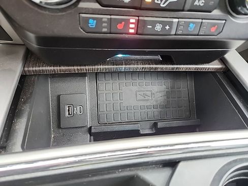 Used 2020 Ford F250 Lariat AWD/4WD image 28