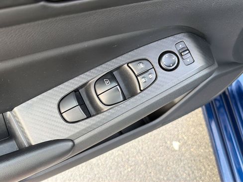 Used 2024 Nissan Altima 2.5 S FWD image 31