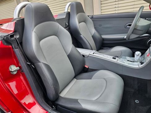 Used 2005 Chrysler Crossfire Limited image 10