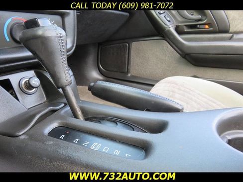 Used 2001 Chevrolet Camaro LT RWD image 13