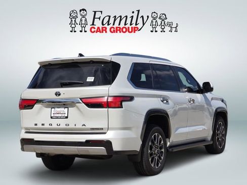 Used 2025 Toyota Sequoia Limited AWD/4WD image 4