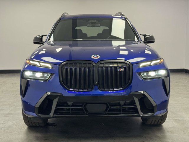 Used 2023 BMW X7 M60i w/ Executive Package AWD/4WD image 4