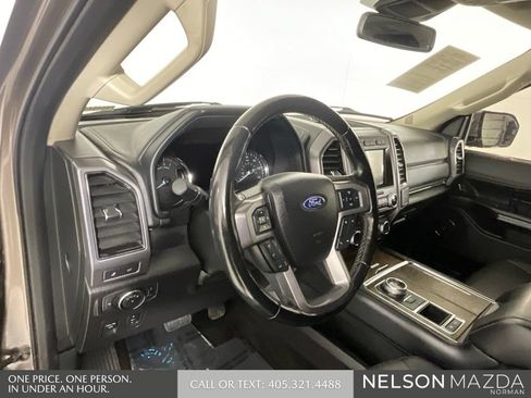 Used 2018 Ford Expedition Platinum RWD image 33