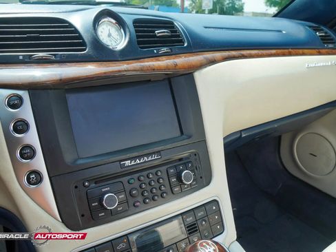 Used 2012 Maserati GranTurismo Sport image 39