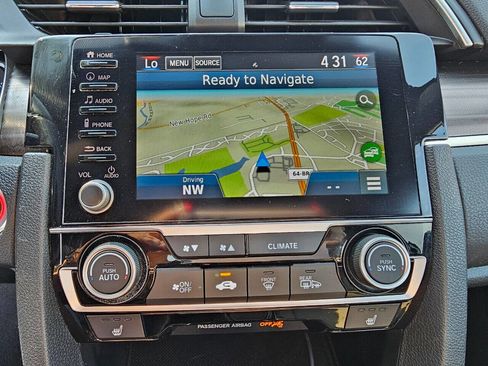 Used 2019 Honda Civic Touring image 21