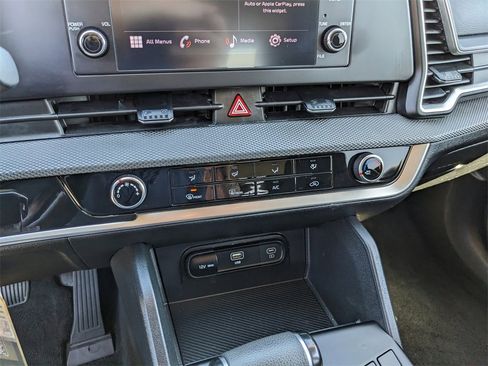 Certified 2024 Kia Sportage LX image 25