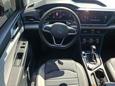 Used 2024 Volkswagen Taos SEL AWD/4WD image 11
