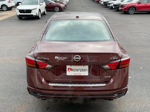 Used 2023 Nissan Altima 2.5 SV w/ SV Premium Package image 6