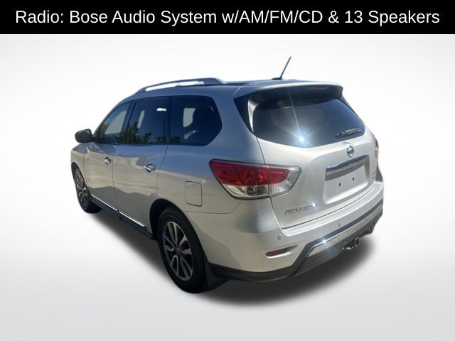 Used 2015 Nissan Pathfinder SL w/ SL Tech Package FWD image 6