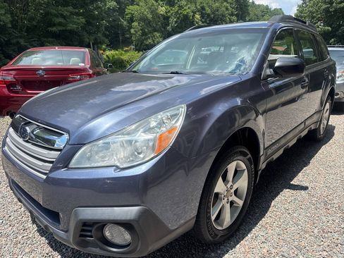 Used 2014 Subaru Outback 2.5i AWD/4WD image 2