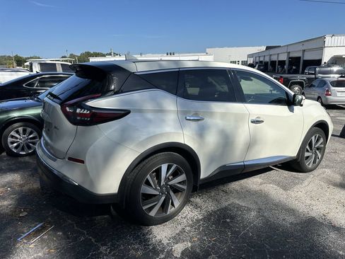 Used 2023 Nissan Murano SL w/ SL Moonroof Package FWD image 9