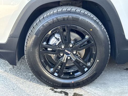 Used 2022 GMC Terrain AT4 w/ LPO, Roadside Safety Package AWD/4WD image 11