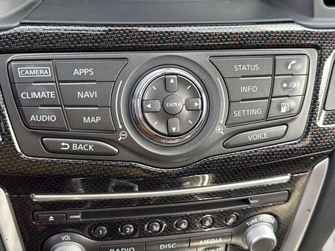 Used 2020 Nissan Pathfinder SL AWD/4WD image 15