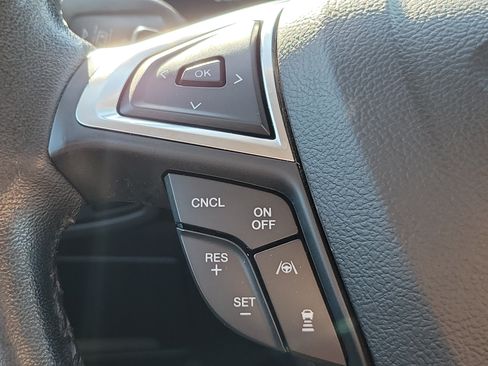 Used 2019 Ford Edge SEL w/ Equipment Group 201A AWD/4WD image 24