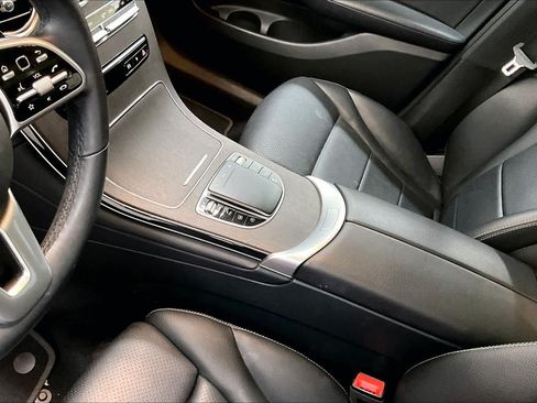 Used 2022 Mercedes-Benz GLC 300 image 16