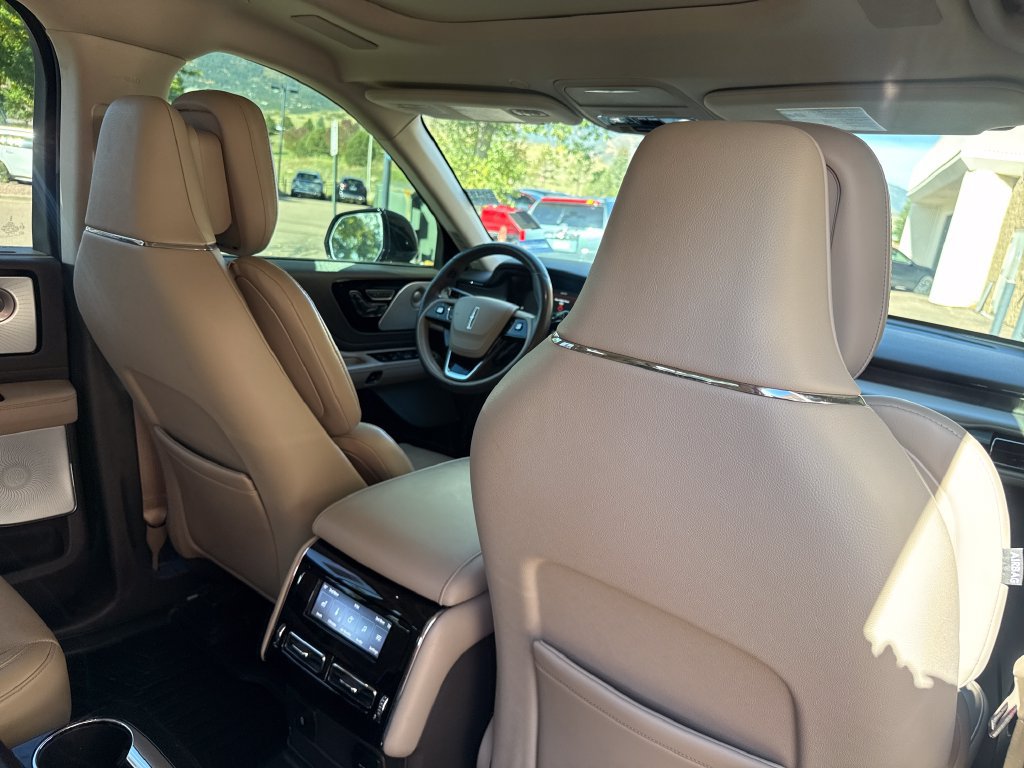 Used 2021 Lincoln Aviator Reserve w/ Equipment Group 201A AWD/4WD image 28