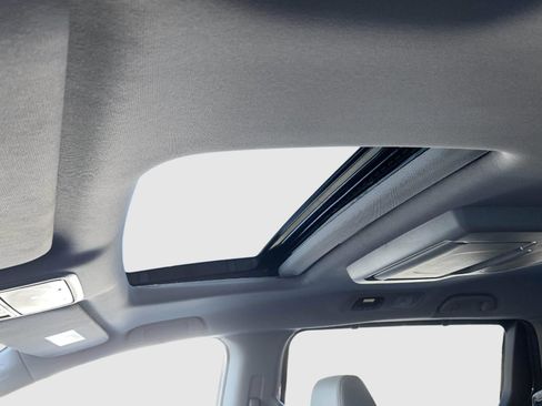 Used 2022 Honda Odyssey Touring image 32