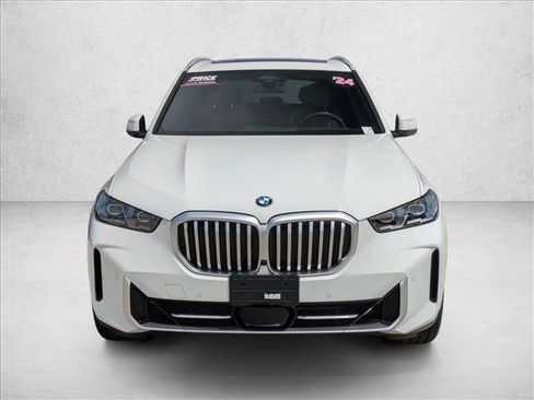 Used 2024 BMW X5 xDrive40i w/ Premium Package AWD/4WD image 2