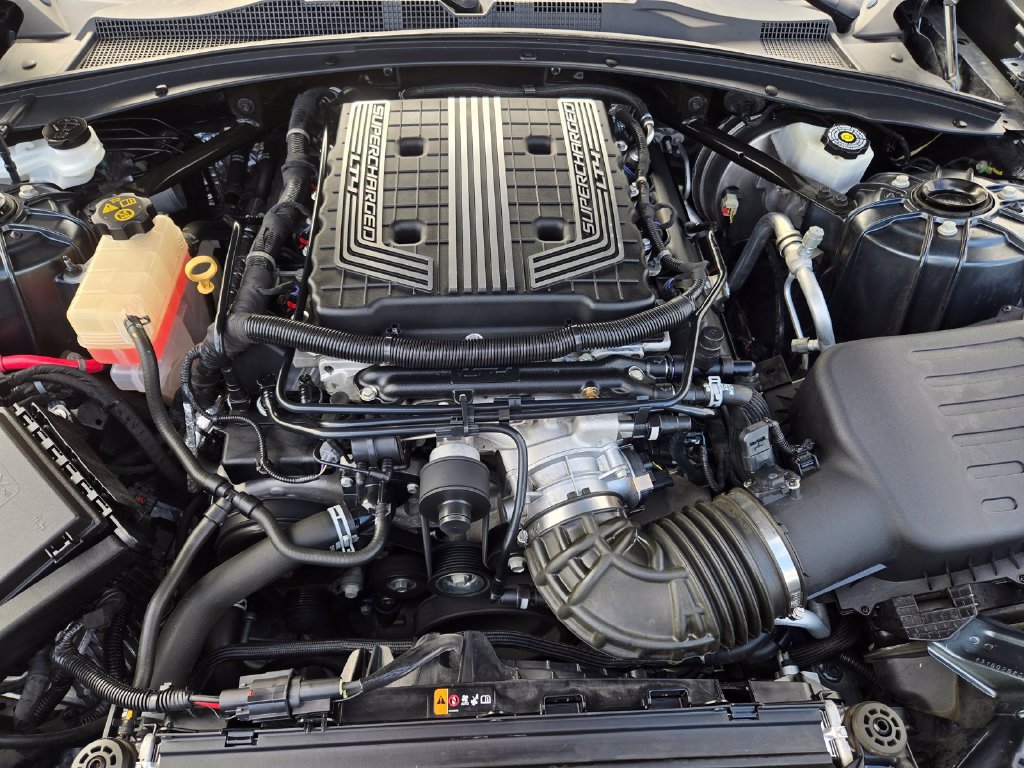 Used 2019 Chevrolet Camaro ZL1 RWD image 39