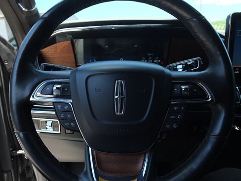 Used 2022 Lincoln Navigator L Black Label AWD/4WD image 24