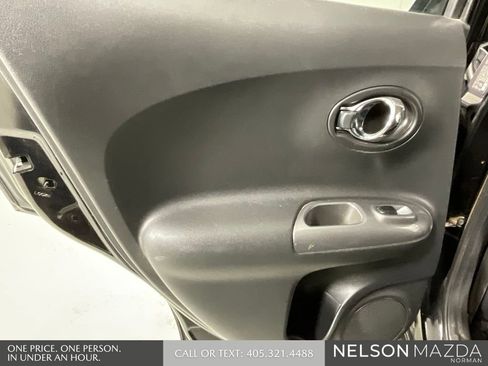 Used 2015 Nissan Juke SV w/ Technology Package image 22