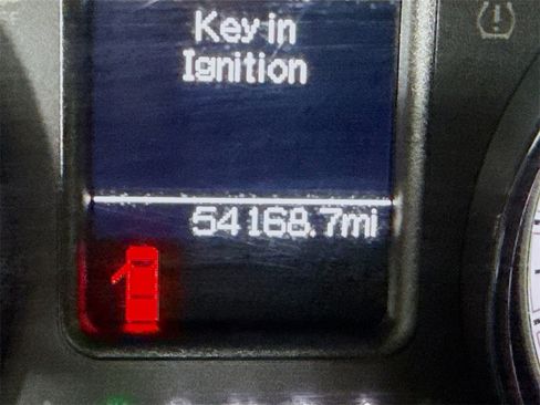 Used 2024 RAM 1500 Classic SLT image 5