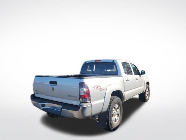 Used 2011 Toyota Tacoma PreRunner w/ TRD Off-Road Pkg w/JBL Audio RWD image 2