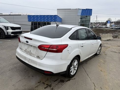 Used 2016 Ford Focus SE w/ SE Power Seat Package image 7