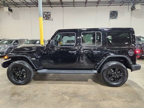 Used 2020 Jeep Wrangler Unlimited Sahara image 7